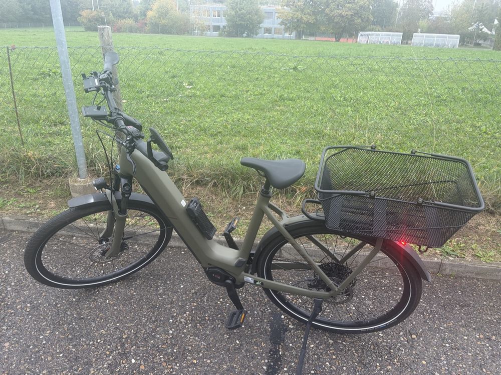 CUBE Kathmandu Hybrid Pro 800 – olivgrün, nur 381 km (Gebraucht) in Egg ...