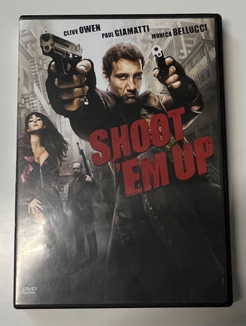 Tutti i DVDs: Shoot em Up – Usato da Embrach venduto da KimJongBuume