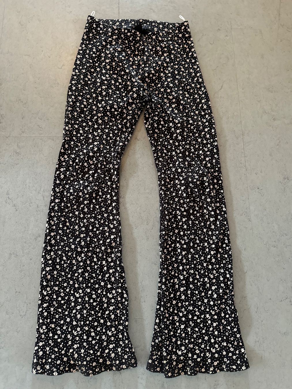 C&A Pantaloni: Stoffhose gr 146 – Usato da Grüningen venduto da lovinho