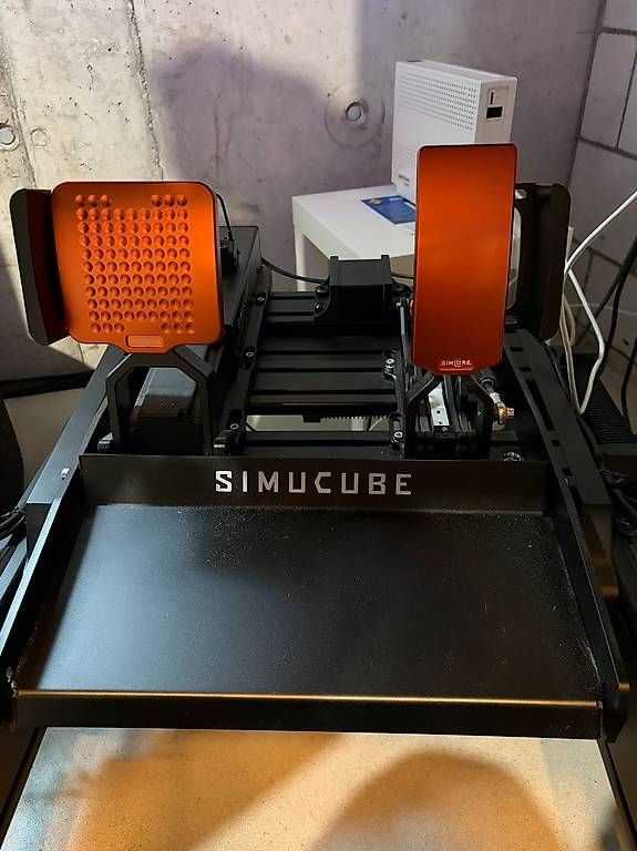 Giochi: Traumhaftes High-End Sim Rig – Usato da Studen BE venduto da Fcbwo 4