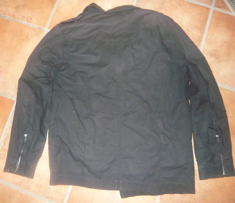 Giacche: Jacke Gr M – Usato da Ruggell venduto da Btt 1
