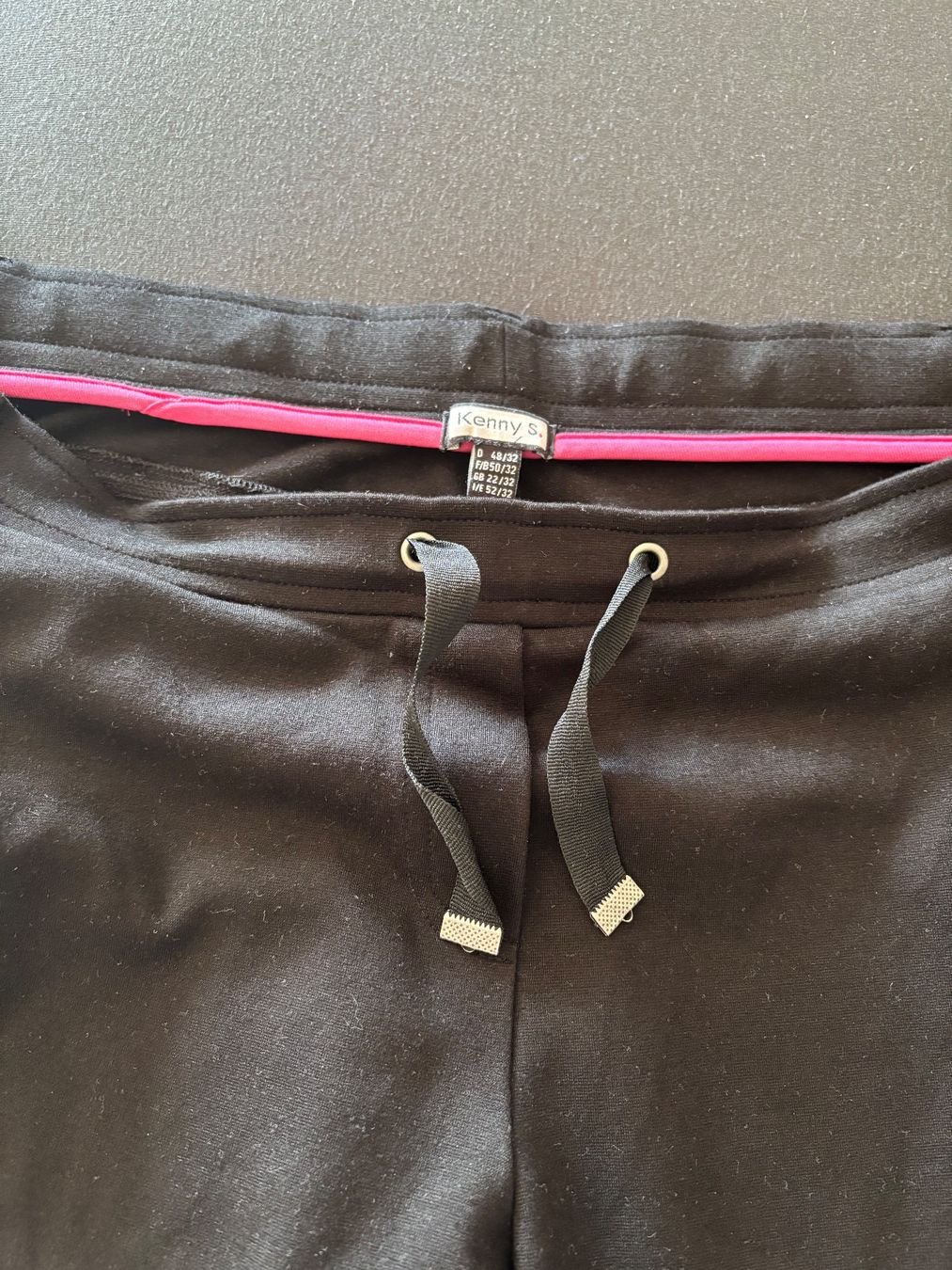 Pantaloni: Freizeit/Jogginghose von Kenny S. Grösse 48 – Usato da Wald AR venduto da bertli00 1