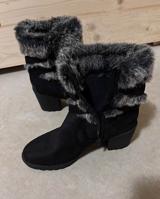 Damenschuhe: Bottine – Gebraucht aus Arbaz von CicciStore