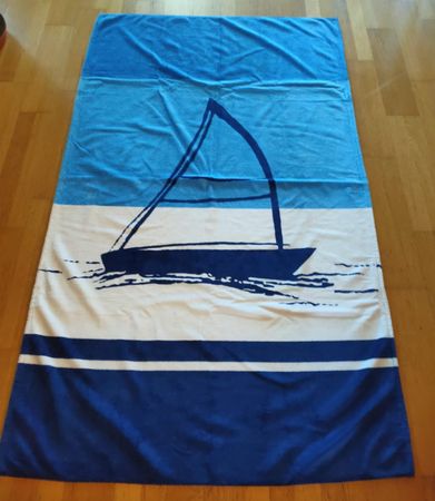 Strandtuch mit Segelschiff