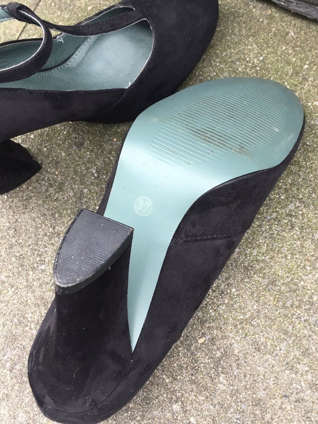 Scarpe da donna: Riemen Pumps Bata – Nuovo (secondo la descrizione) da Luzern venduto da 2ndchances 4