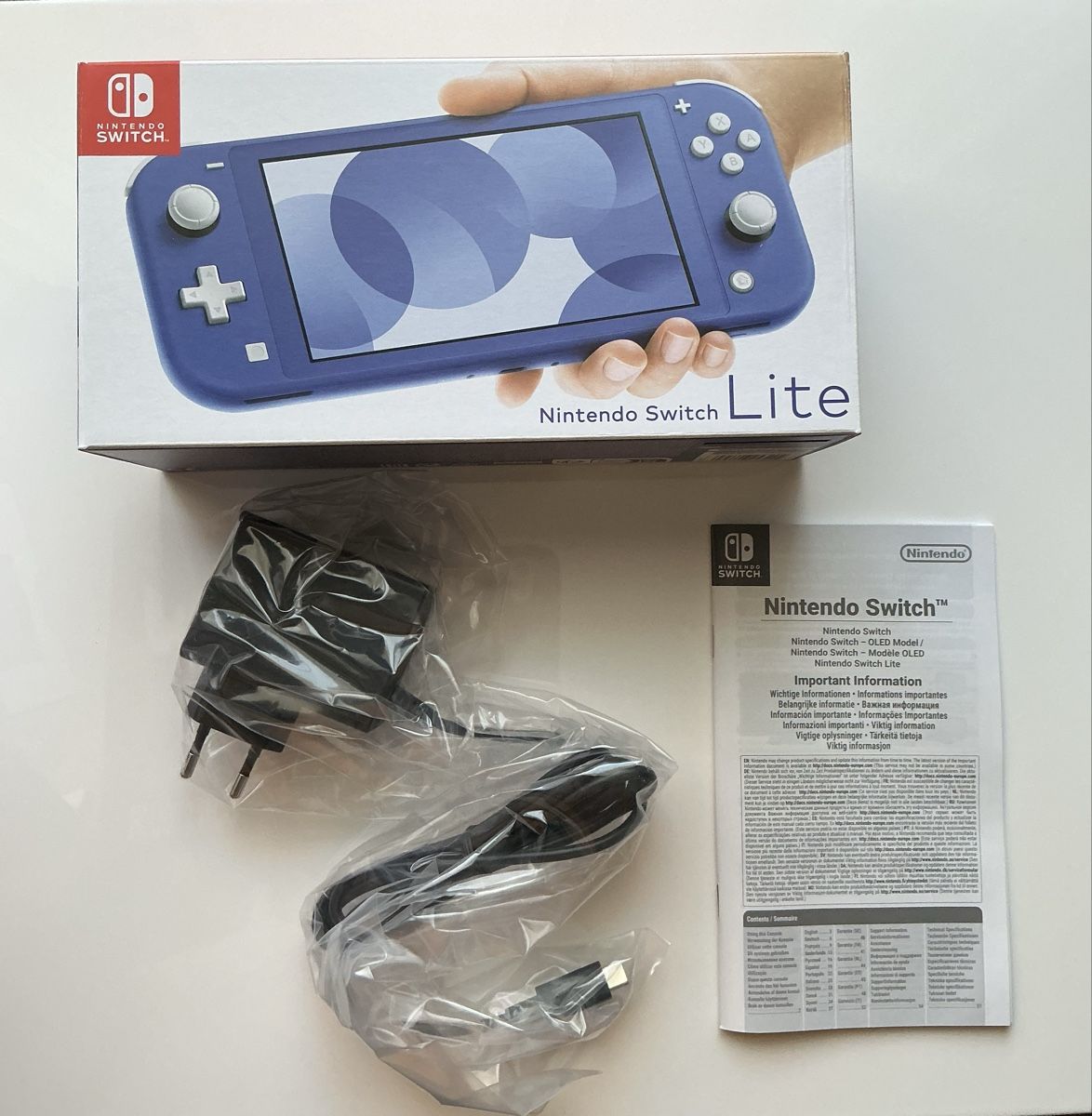 Nintendo Konsolen: Nintendo Switch Lite Blue – Gebraucht aus Schönenwerd von  2