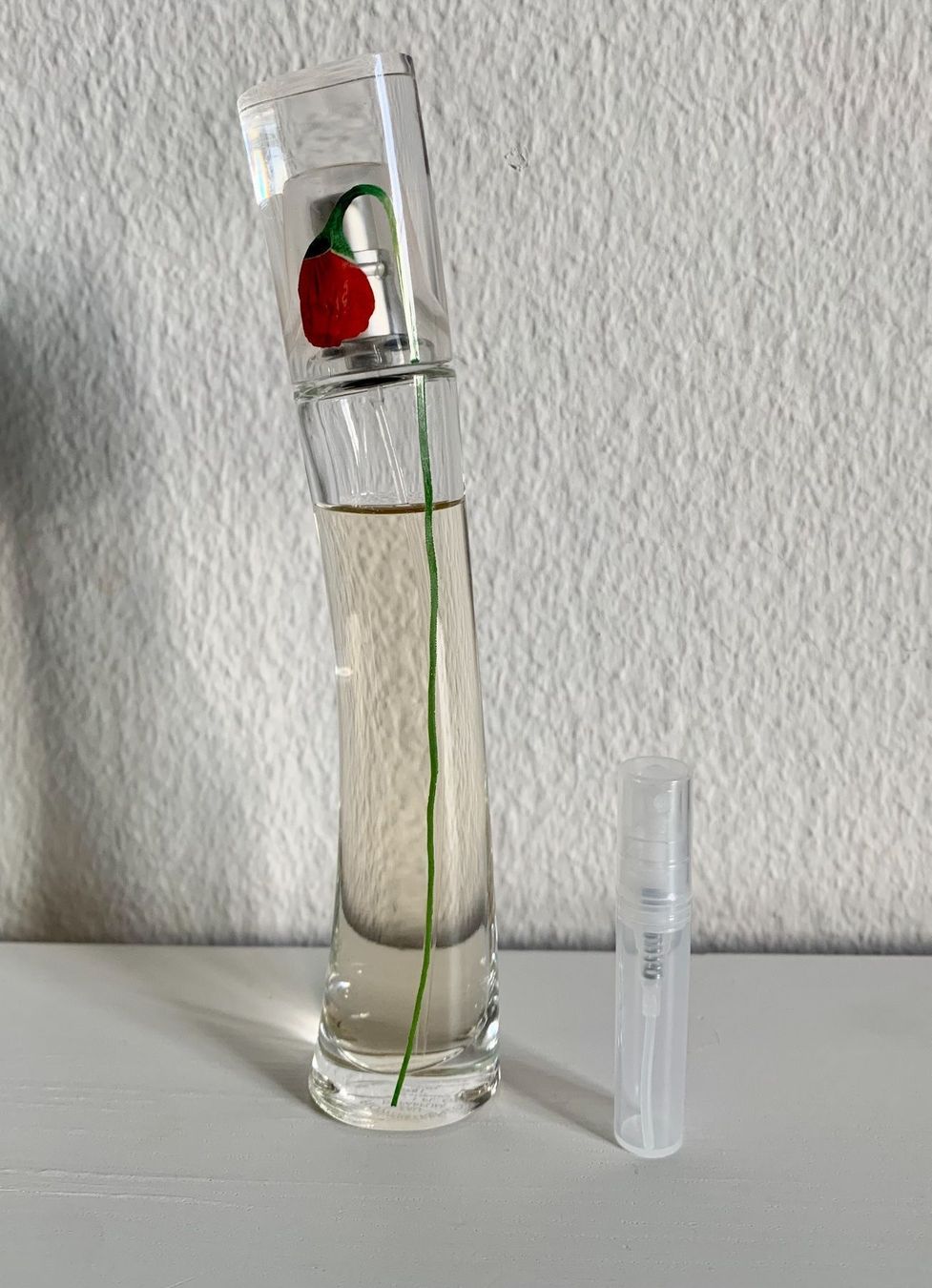 Kenzo Profumi & Eau de Toilette: Flower by Kenzo Eau de Parfum 1.5ml – Nuovo (secondo la descrizione) da Bern venduto da Nspc