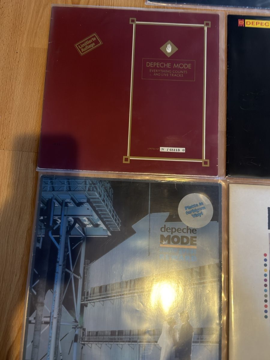 Dischi in vinile: Depeche Mode Vinyl Sammlung 5 LPs Violator Black Celebration – Usato da Muttenz venduto da Petar777 2
