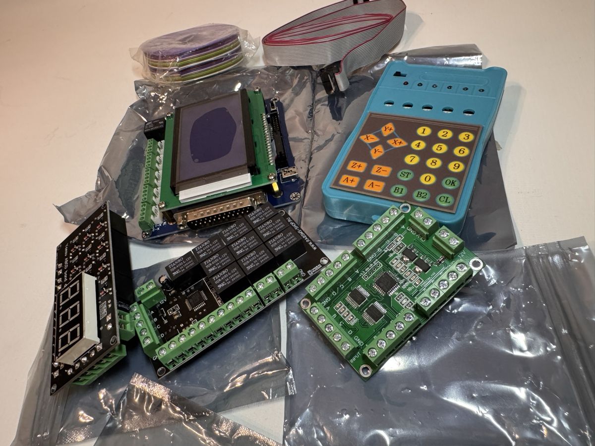 Elektronikbauteile: Yaesu Band Data ABCD Kit: 2x Decoder + Splitter + Relais – Neu (gemäss Beschreibung) aus Rombach von vir_2dsd