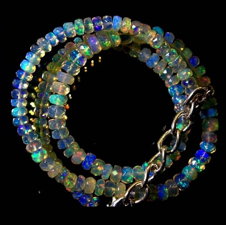 Catenine: Collana Opale bianca Etiope – Usato da Morbio Inferiore venduto da Giosueffa 2