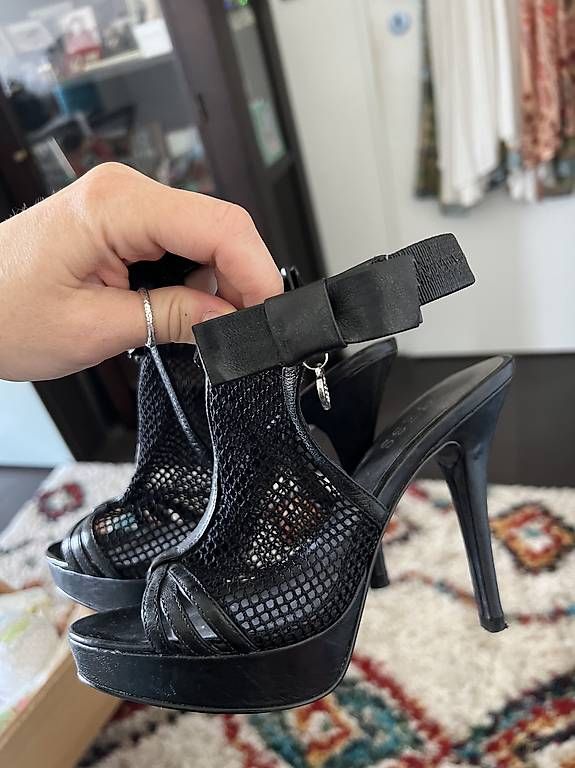 Scarpe da donna: Elegante schwarze High Heels echt leder – Usato da Remetschwil venduto da Rory_89 2