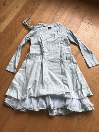 Kleid 128