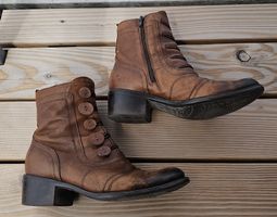 Stiefeletten Bertie Leder braun Grösse 40 Außergewöhnlich!