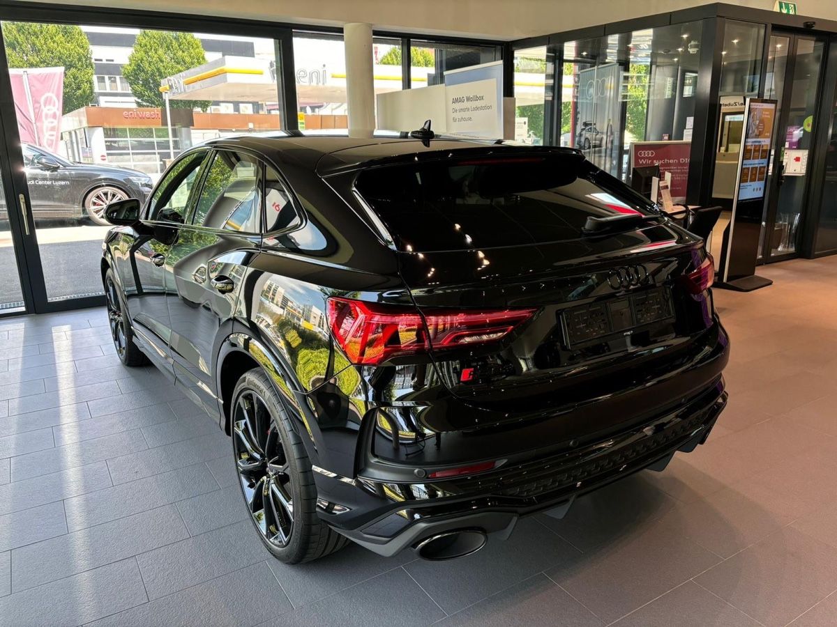 Audi Automobili: Audi Q3 RS – Usato da Abtwil AG venduto da WatchLab 2