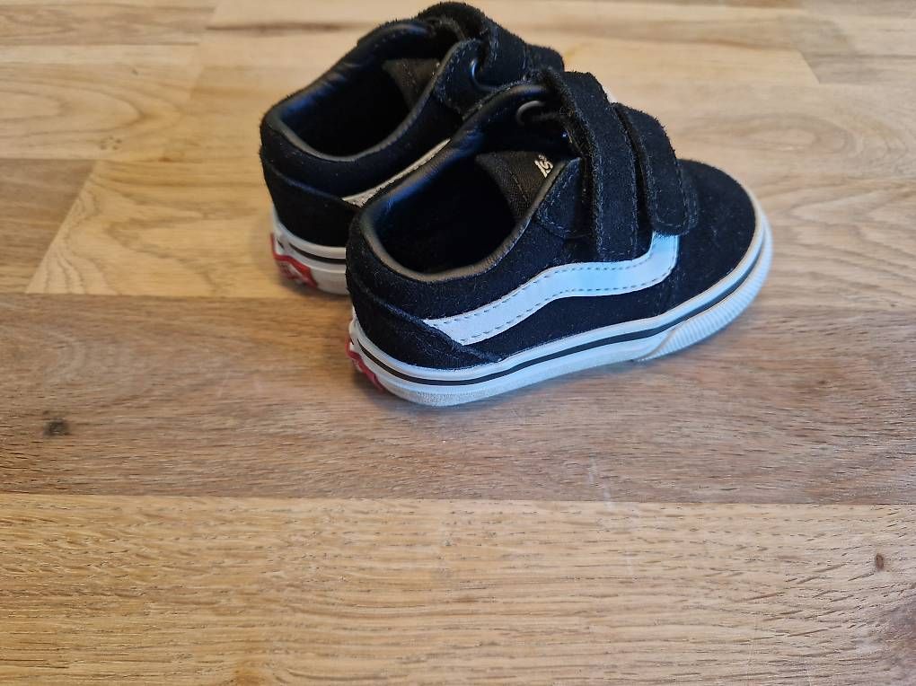 Chaussures garçon: Vans Babyschuhe Grösse 19 – Neuf avec emballage d'origine à Rebstein par kus_q5pf 1