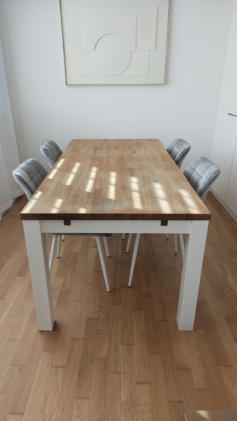 Tavoli: Esstisch mit Stühlen Holz neuwertig – Nuovo (secondo la descrizione) da Oberentfelden venduto da Spritzi 1