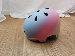 neuwertig: HangUp verstellbarer Skate Helm 56-60cm