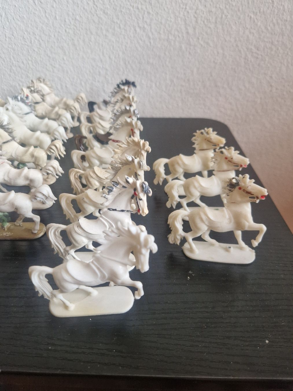 Figurines: Antiken Plastik Pferden 🐎 – D'occasion à Berikon par Wiederverwender2024 4