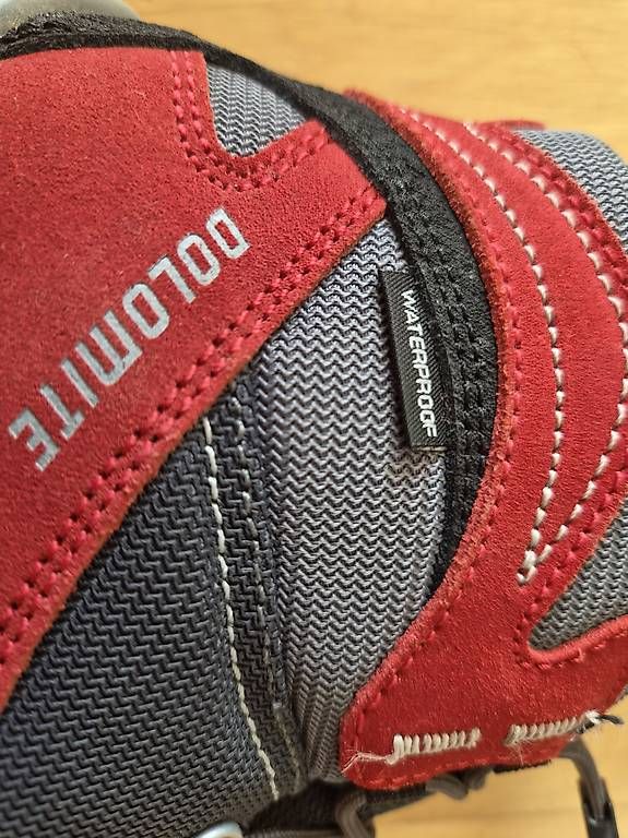 Dolomite Herrenschuhe: Neuwertige Dolomite Wanderschuhe, Gr. 33 – Gebraucht aus Russikon von i_laura 3
