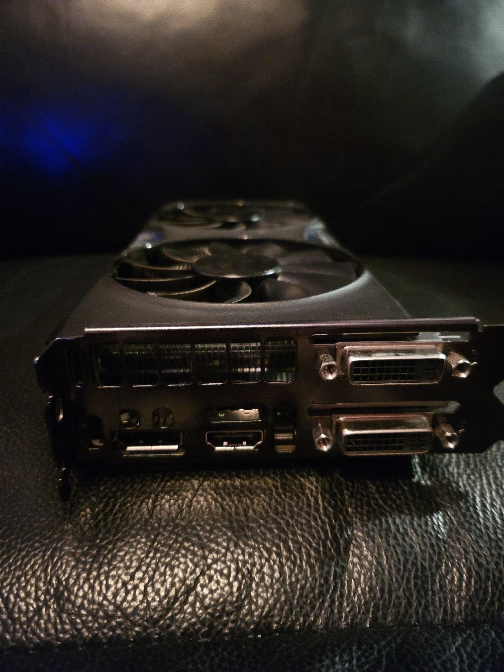 Cartes graphiques: Gtx 970 – D'occasion à GENEVE par Zamplebox_00 1