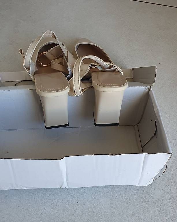 Scarpe da donna: Escarpins taille 40 – Nuovo e nell'imballaggio originale da Erde venduto da zakleblanc 4