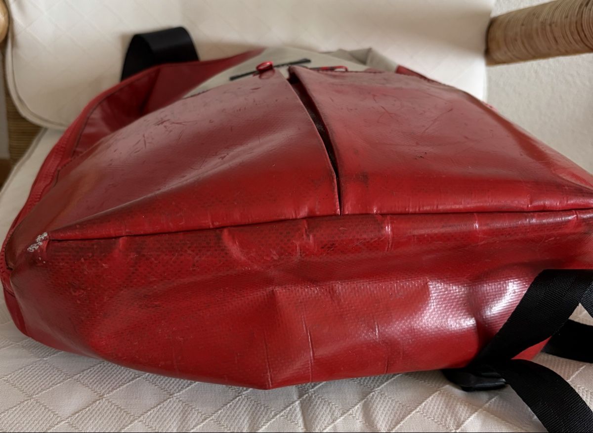 Freitag Sacs à dos: Freitag Rucksack Tasche Set rot gebraucht 3-Teilig – D'occasion à Gossau par Magic999 7
