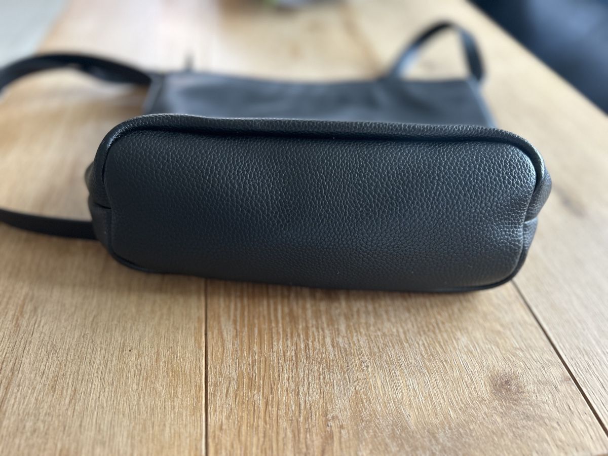 Esprit Borse da donna: Handtasche Esprit – Usato da Biembach im Emmental venduto da Filzinchen 3