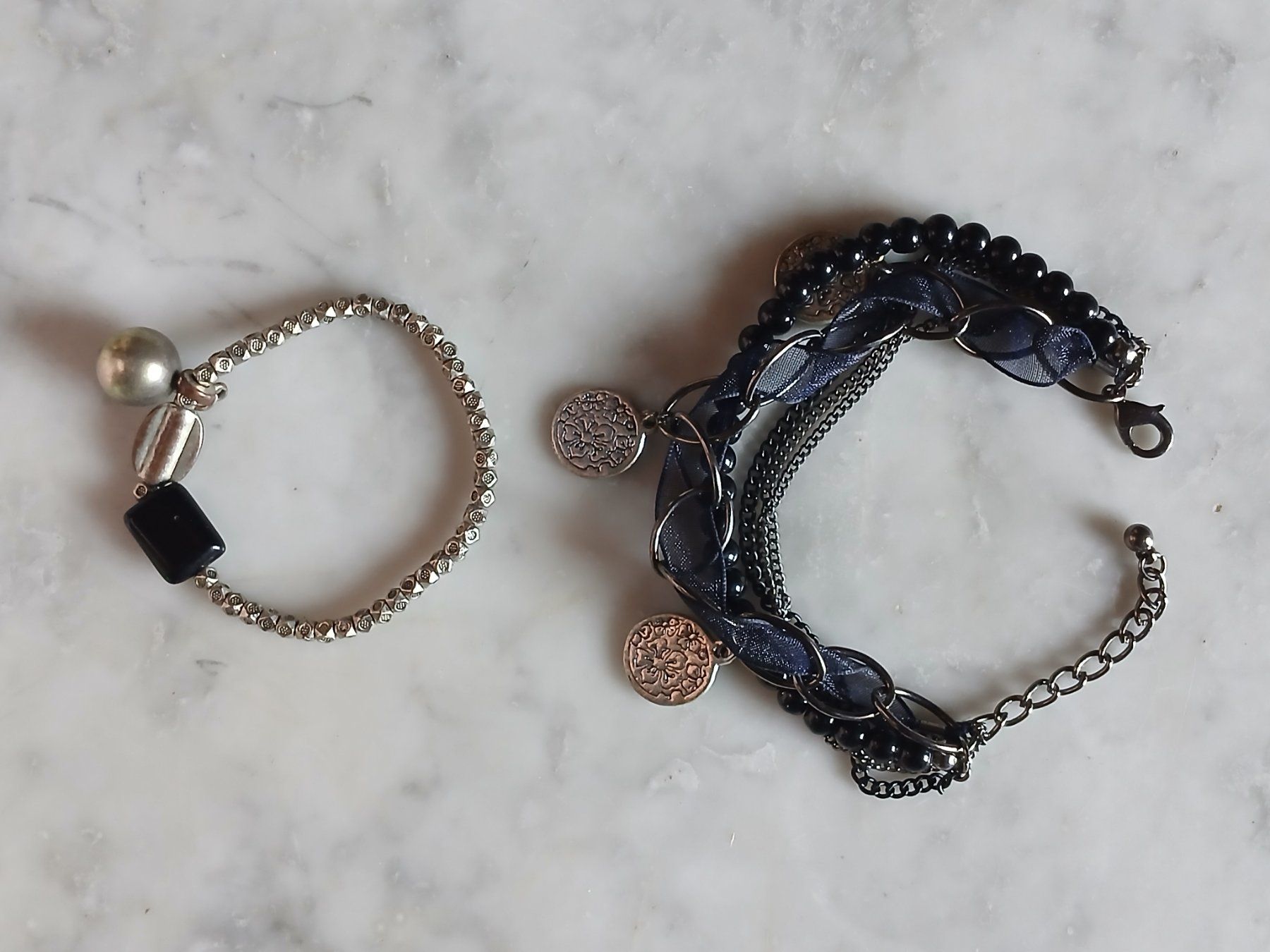 Bracciali & Braccialetti: Lotto di tre bracciali – Usato da Baar venduto da fla_v78d