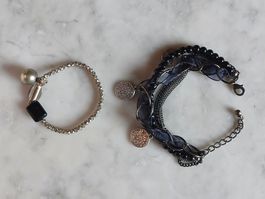Lotto di tre bracciali