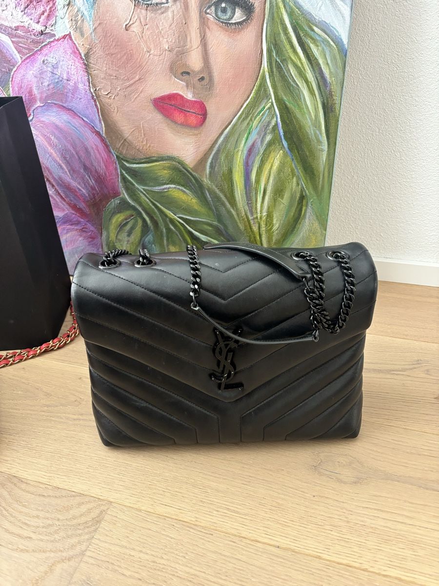 Saint Laurent Borse da donna: Medium Lou Lou Matelasse Shoulder Bag Black – Usato da lenzburg venduto da naemi30 2