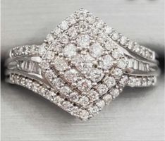 Ring 10 Karat Weißgold mit funkelndem Steinbesatz ab CHF 1.-