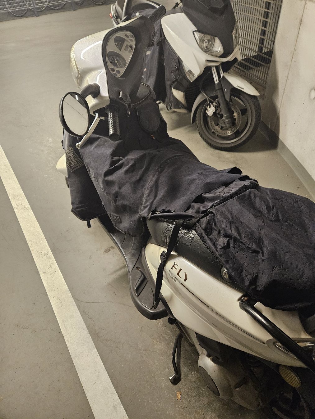 Piaggio Scooters: piaggo 125 fly visite faite en août 2025 – Gebraucht aus Plan-les-Ouates von bve_72qk 4