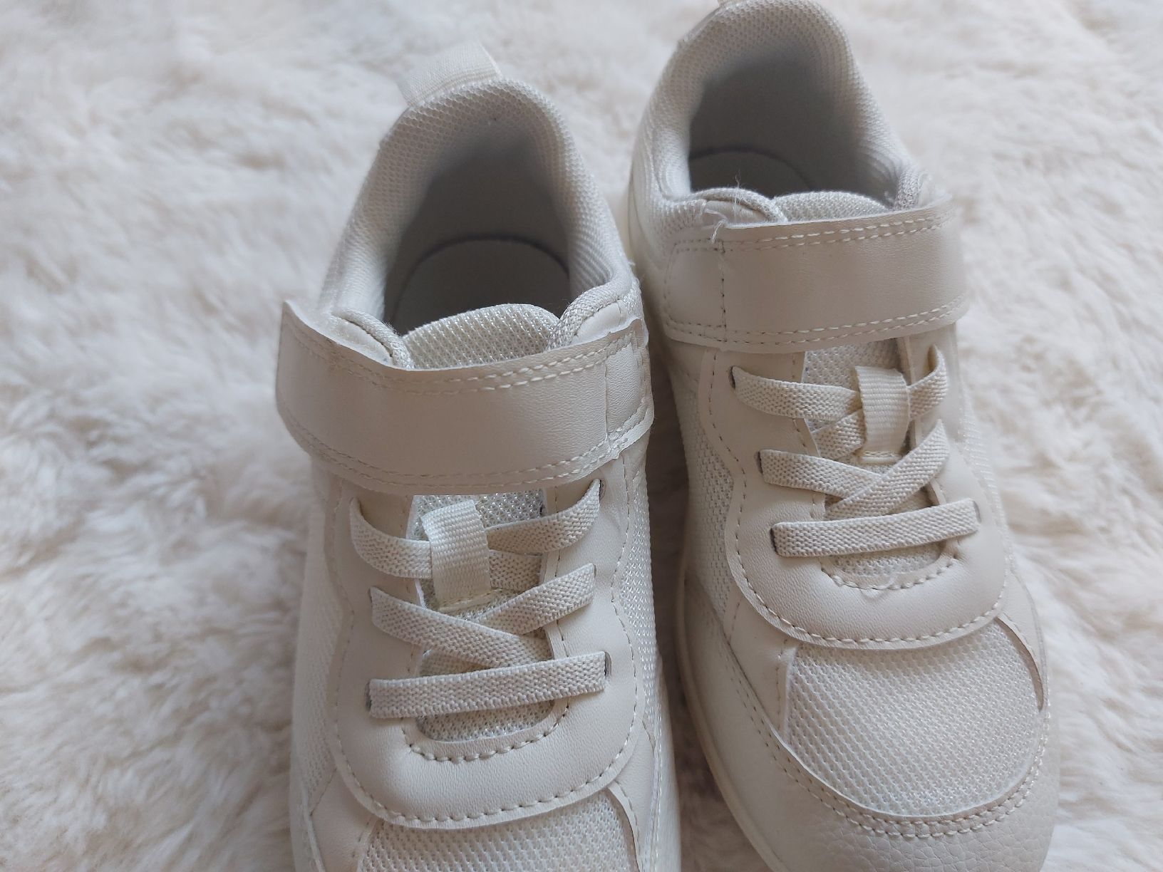 H&M Chaussures garçon: H&M Turnschuhe – Neuf (Voir description) à Brig par Mak_s2v9 1
