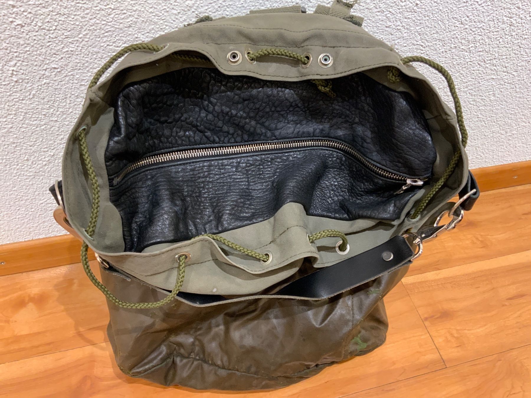 Rucksäcke: Rucksack, BRITISCHER ARMEERUCKSACK, redisignet! COOL! – Gebraucht aus Stäfa von sylla73 1