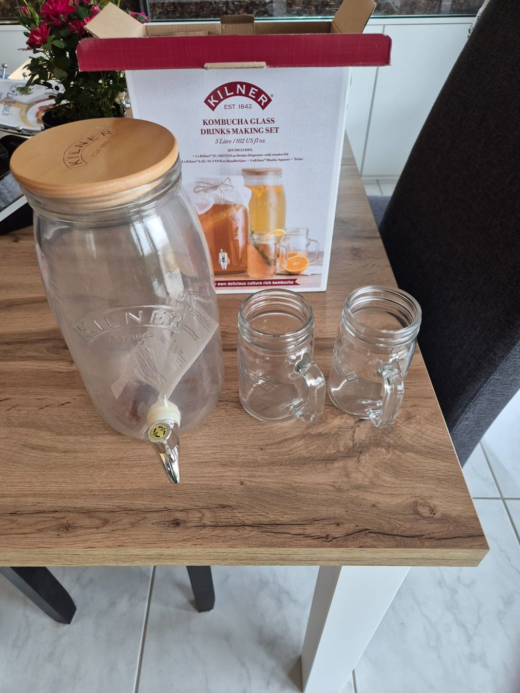 Bicchieri: Getränkespender 3l + 2 Gläser – Nuovo (secondo la descrizione) da Dornach venduto da Bluti84