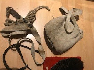 Briglie & Cavezze: Reitsport Pferdezubehör  Striegel – Usato da Steinhausen venduto da Francesco05 2