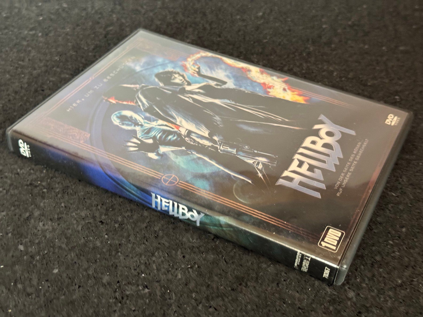 Tutti i DVDs: HELLBOY "Hier um zu beschützen" DVD EN/DE – Usato da Fribourg venduto da tschjoly 5
