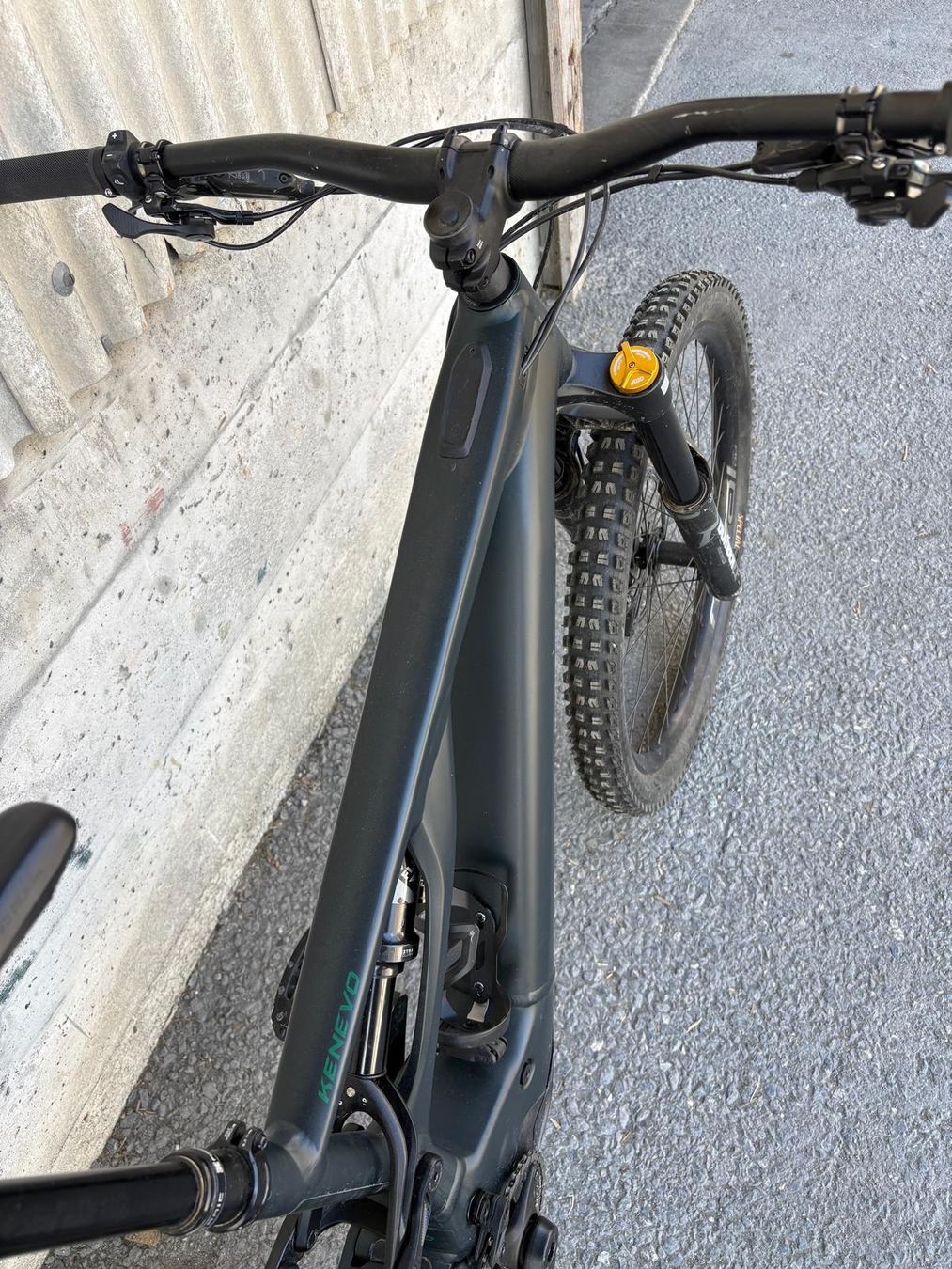 Specialized Velos: E-Bike Specialized Levo vollgefedert – Gebraucht aus Visp von mbb_xs75 7