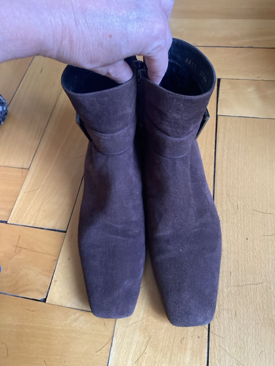 Scarpe da donna: Bottines daim marron Bruno Magli 38 interieur fourrure – Usato da Küssnacht am Rigi venduto da CALIFRASQUI