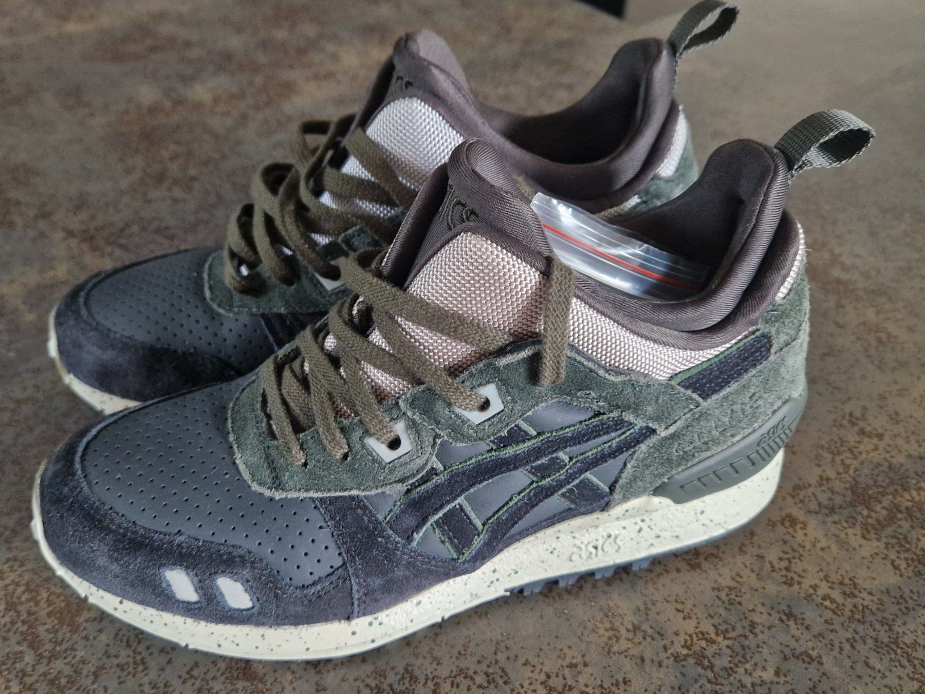 Onitsuka Damenschuhe: ASICS TIGER – Neu und originalverpackt aus Balsthal von Soraia7