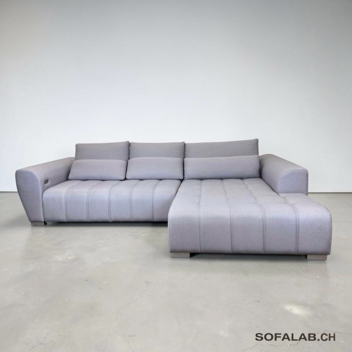 Sofas: CARRY HOME Ecksofa Hellgrau mit elektrischer Bettfunktion – D'occasion à Fehraltorf par Sofalab.swiss