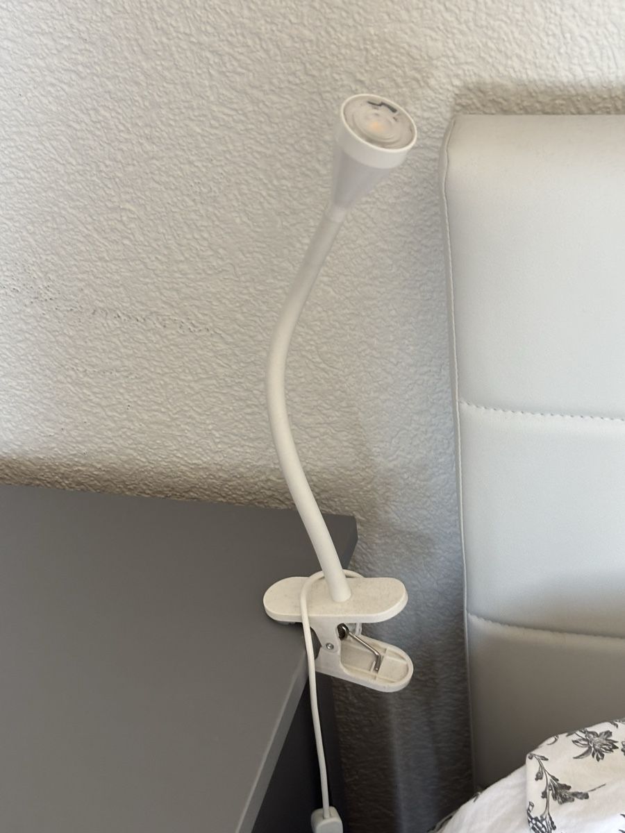 Lampade: Lampe clipsable blanche - état comme neuf – Nuovo (secondo la descrizione) da Lausanne venduto da Hightech78 1