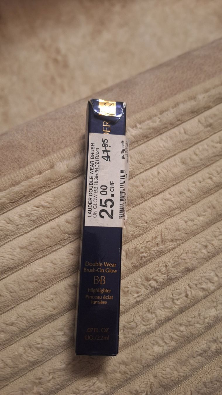 Estée Lauder Cura del viso: Estée Lauder Double Wear Brush-On Glow BB Highlighter – Nuovo e nell'imballaggio originale da Rickenbach SO venduto da hegyc