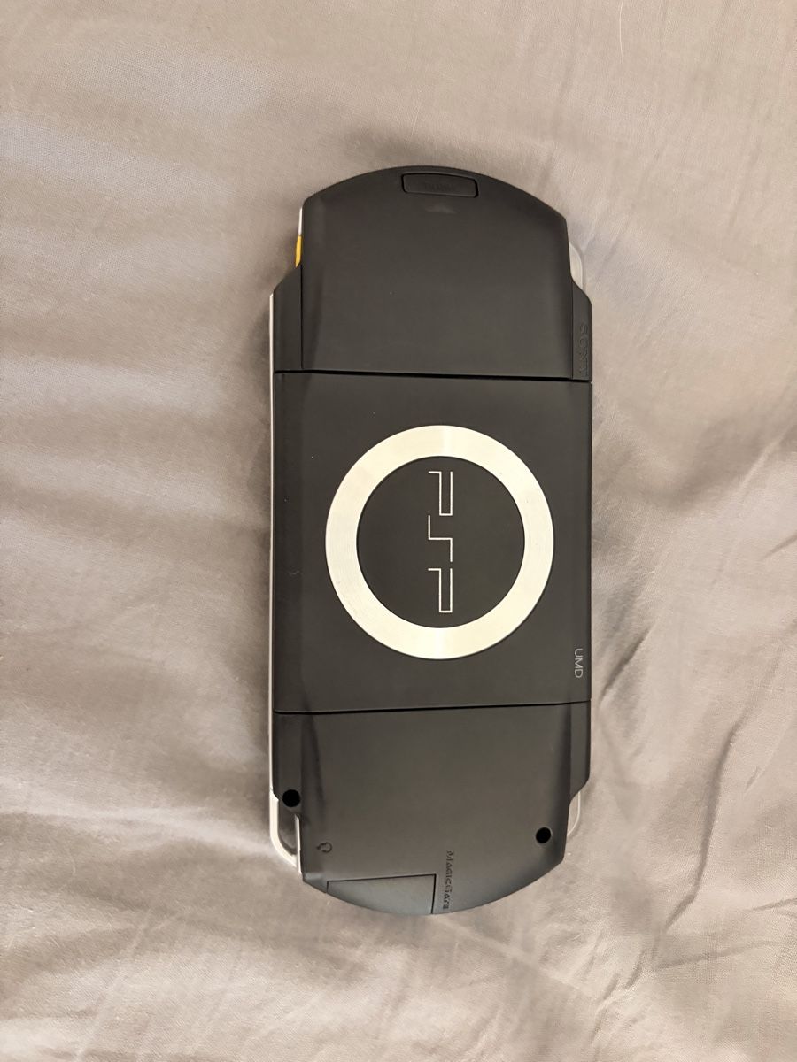 Sony Konsolen: Sony PSP Konsole Schwarz – Gebraucht aus St.Gallen von rslalfs 1