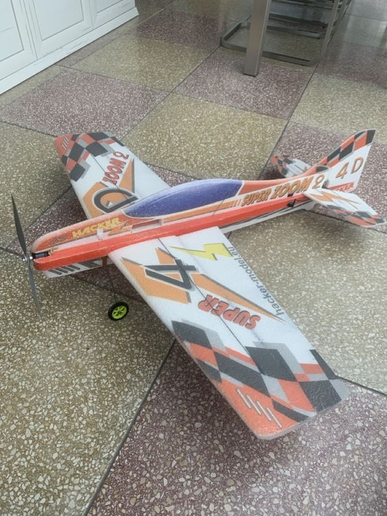 Hacker Super Zoom 2 4D Modellflugzeug (Gebraucht) in Schöftland für CHF ...