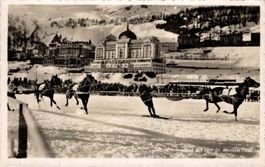 Pferderennen auf dem St. Moritzer-See. Skijöring