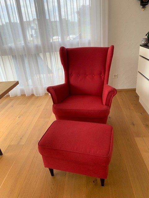 Roter Ohrensessel mit Fusshocker Kaufen auf Ricardo