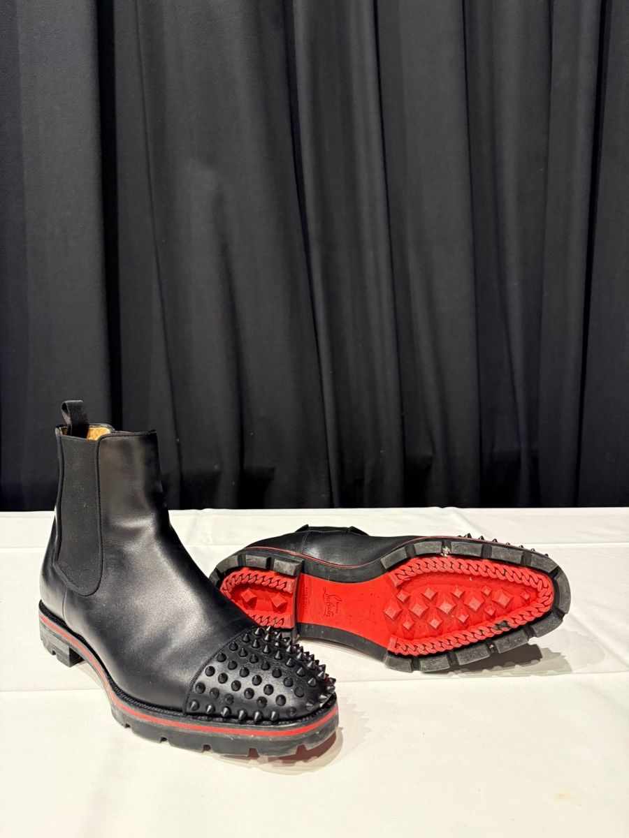 Christian Louboutin Scarpe da uomo: CHRISTIAN LOUBOUTIN – Usato da Schlieren venduto da Gabrielakom_