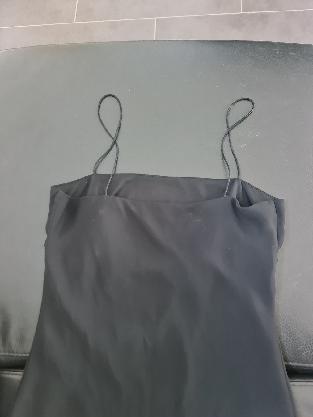 Vestiti: Schlichtes, elegantes, schwarzes Sommerkleid, Grösse 40 – Usato da Basadingen venduto da Sharon04 2