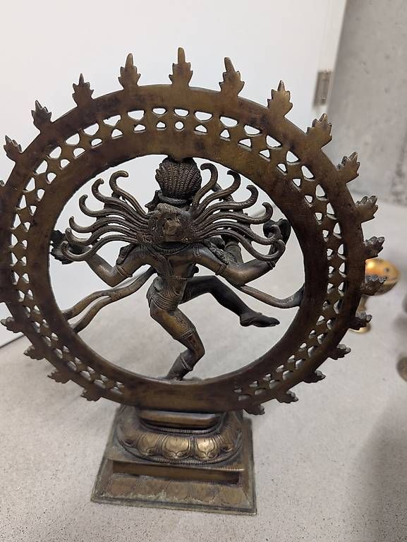 Skulpturen & Statuen: Shiva Nataraja Statue 35 cm – Gebraucht aus Zürich von nicolette23 2